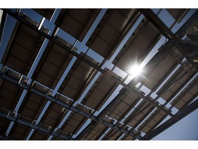 Solar panels in Tempe, Arizona, US. Photographer: Laura Segall/Bloomberg
