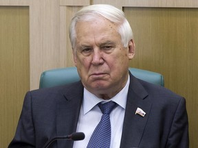 Katta olchamli onalar bilan jinsiy aloqa Eringizni aldash pornosini HD sifatli tomosha qiling