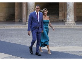 Pedro Sánchez con su esposa Begoña Gómez en Granada en 2023. Fotógrafo: Paul Hanna/Bloomberg