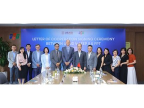 The signing ceremony was attended by FPT Corporation Senior Executive Vice President Nguyen The Phuong, FPT Software Senior Executive Vice President Nguyen Khai Hoan, and USAID/Vietnam Deputy Mission Director Bradley Bessire