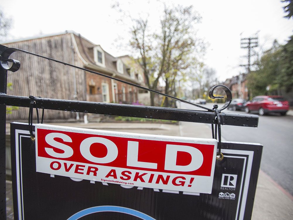 Posthaste: Move over Vancouver, Toronto is about to become Canada's
most expensive housing market, says forecast