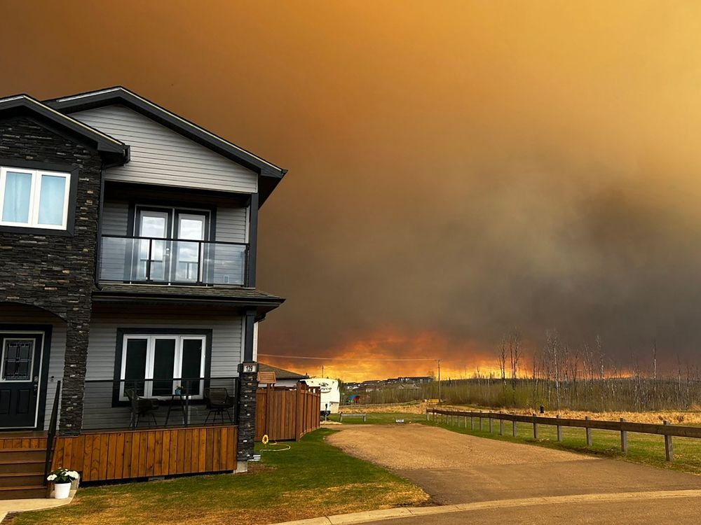 Wildfire in Alberta oilsands prompts partial evacuation | Financial Post