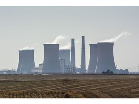 Eskom's Hendrina coal-fired power station in Mpumalanga, South Africa. Photographer: Waldo Swiegers/Bloomberg