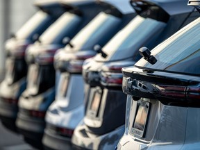 Sales of motor vehicle and parts dealers grew 1 per cent, the largest increase in the retail sales data and up for a second straight month.