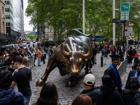 Charging bull in New York
