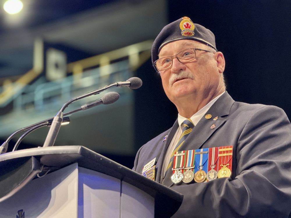 Royal Canadian Legion delegates elect new Executive team and help move agenda forward/ Les délégués de La Légion royale canadienne élisent un nouvel exécutif et contribuent à faire avancer leur progra