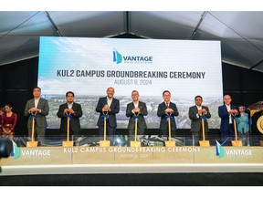Vantage Data Centers 与马来西亚政府官员和当地合作伙伴一起庆祝其 256MW 赛城园区 (KUL2) 的破土动工。