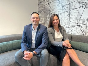 Crozier menunjuk dua mitra baru, Jurgen Koehler, P.Eng., dan Brittany Robertson, P.Eng.