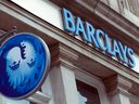Dalam hasil tinggi, Barclays sekarang mengharapkan spread untuk mencapai seluas 425 basis poin dalam enam bulan ke depan, sekitar 100 basis poin lebih lebar dari pandangan mereka sebelumnya.