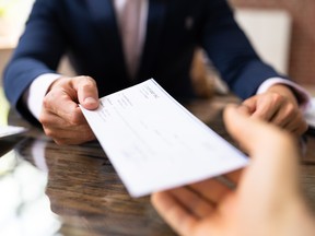 Tidak ada formula atau kalkulator pesangon yang mencerminkan bagaimana hakim menentukan apa yang berhak atas pengakhiran karyawan, tulis Howard Levitt.