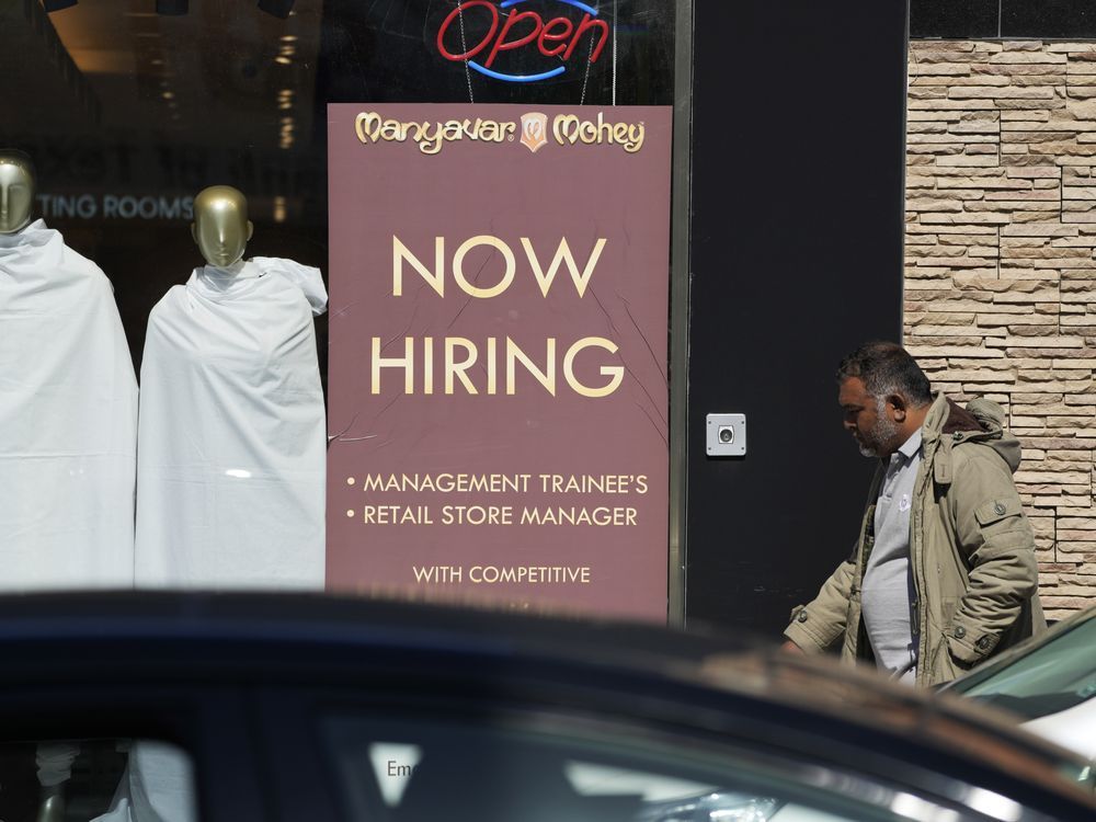 US unemployment claims dipped to 245,000 last week, hovering at historically low levels
