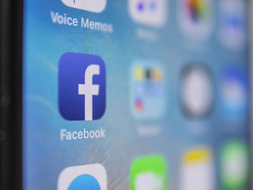 https://smartcdn.gprod.postmedia.digital/financialpost/wp-content/uploads/2025/05/apple-iphone-0523-ph.jpg