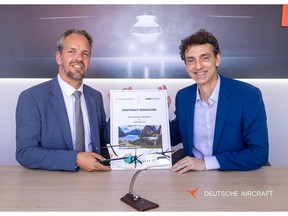 Nico Neumann (CEO of Deutsche Aircraft) and Ricardo Chocarro (CEO of Aernnova)