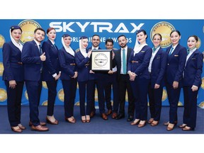 Image of Saudia team receiving the