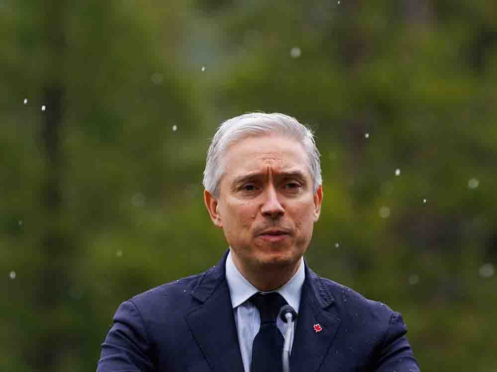 Canada Charts Course to Sidestep New US Tariffs: A Trade Strategy Emerges