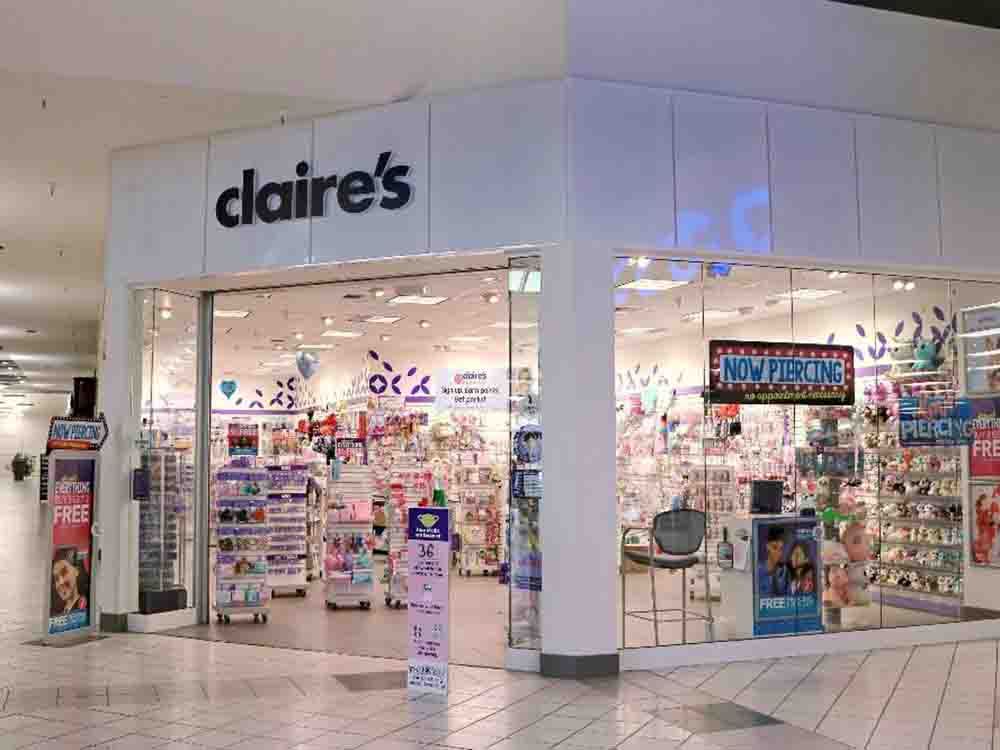 https://smartcdn.gprod.postmedia.digital/financialpost/wp-content/uploads/2025/08/Claires-Bankruptcy-gs0806.jpg