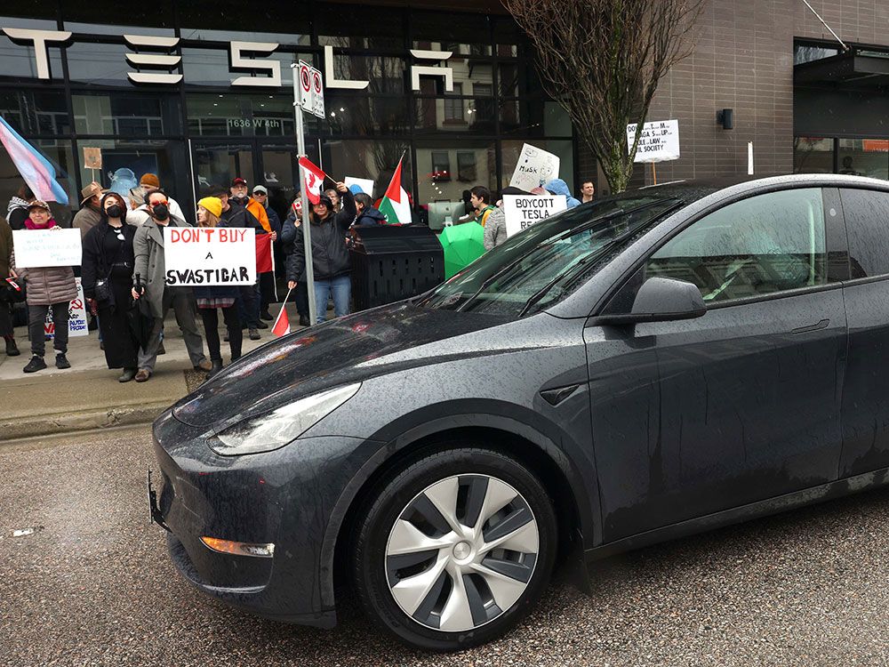 https://smartcdn.gprod.postmedia.digital/financialpost/wp-content/uploads/2025/08/tesla-0815-ph.jpg