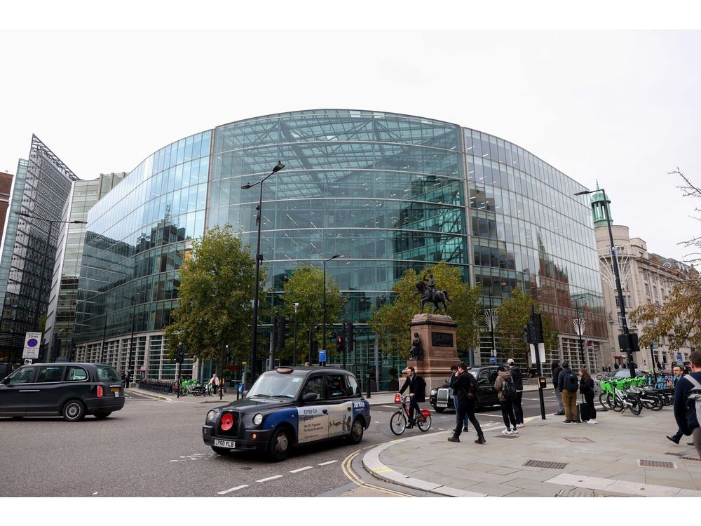 London’s Costly Office Refurbs Push Chinese Owners Towards Exit