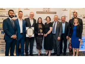 Hassan Syed, Andrew Peers, Igor Rusic, Mandy Bell, Sara Penny, Colin Best, and Troy Hare. Also pictured is Jason Edwards, VP ENDVR Energy and Alena Egan from KPMG.