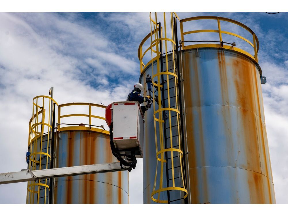 Oil Steadies as Prospects for Ukraine Peace Deal Dominate Market