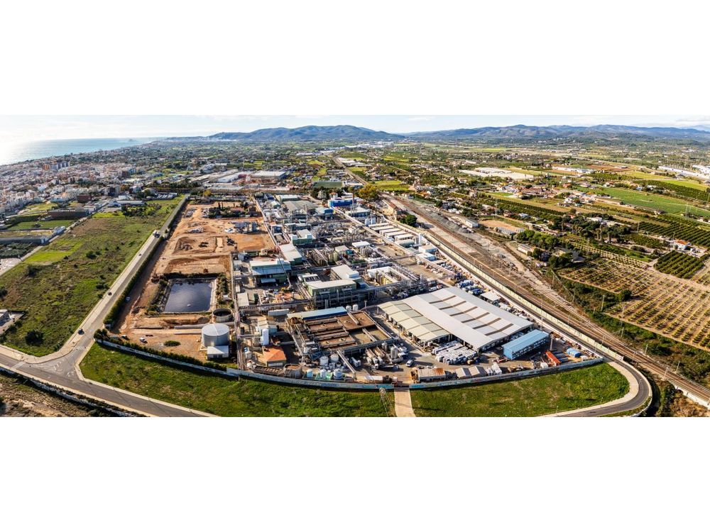 IFF Benicarló Pioneers On-Site Green Hydrogen Production Facility for Sustainable Fragrance Ingredient Manufacturing