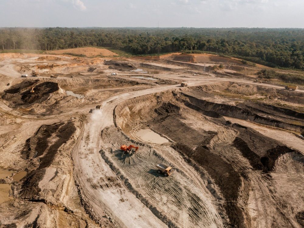 Asia’s Coal Mavericks Chase Riches While Giant Miners Scale Back