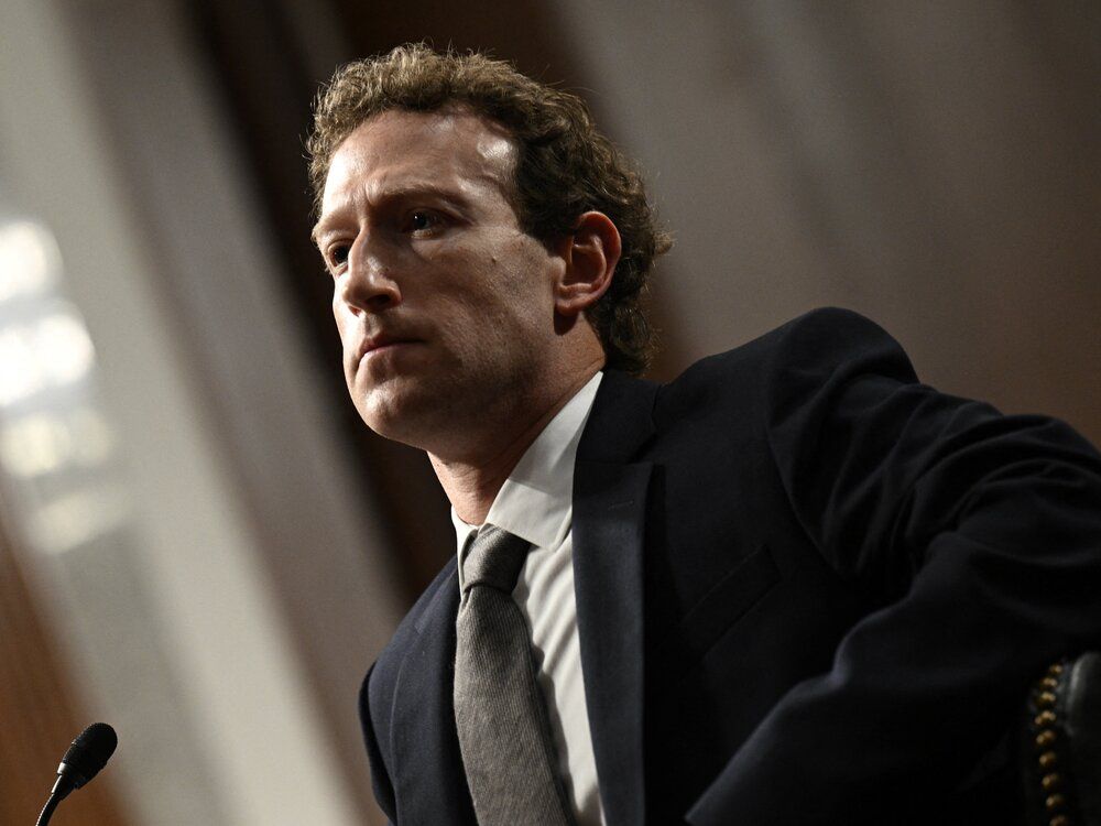 Uvnitř bouřlivé sázky Marka Zuckerberga na umělou inteligenci