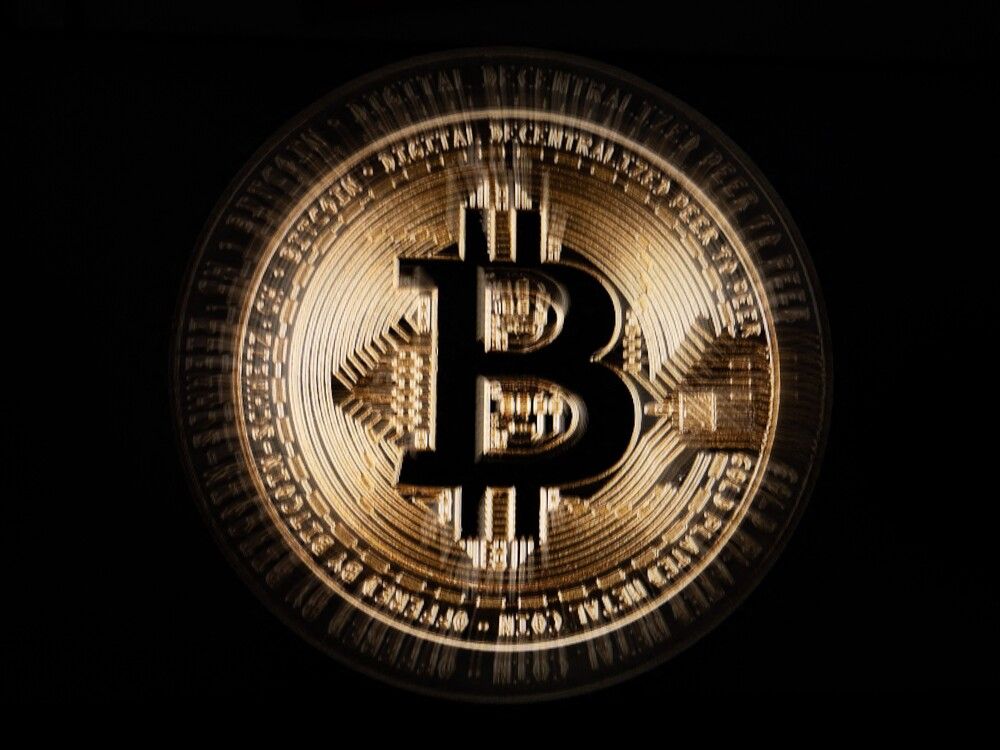 Bitcoin’s most entrenched investors are still cashing out — and the pressure is starting to show.