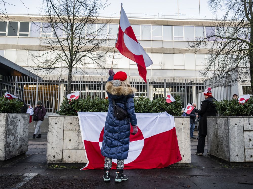 The decision to send armed forces personnel to world’s biggest island as early as this week highlights the urgency with which European nations seek to respond to U.S. threats.