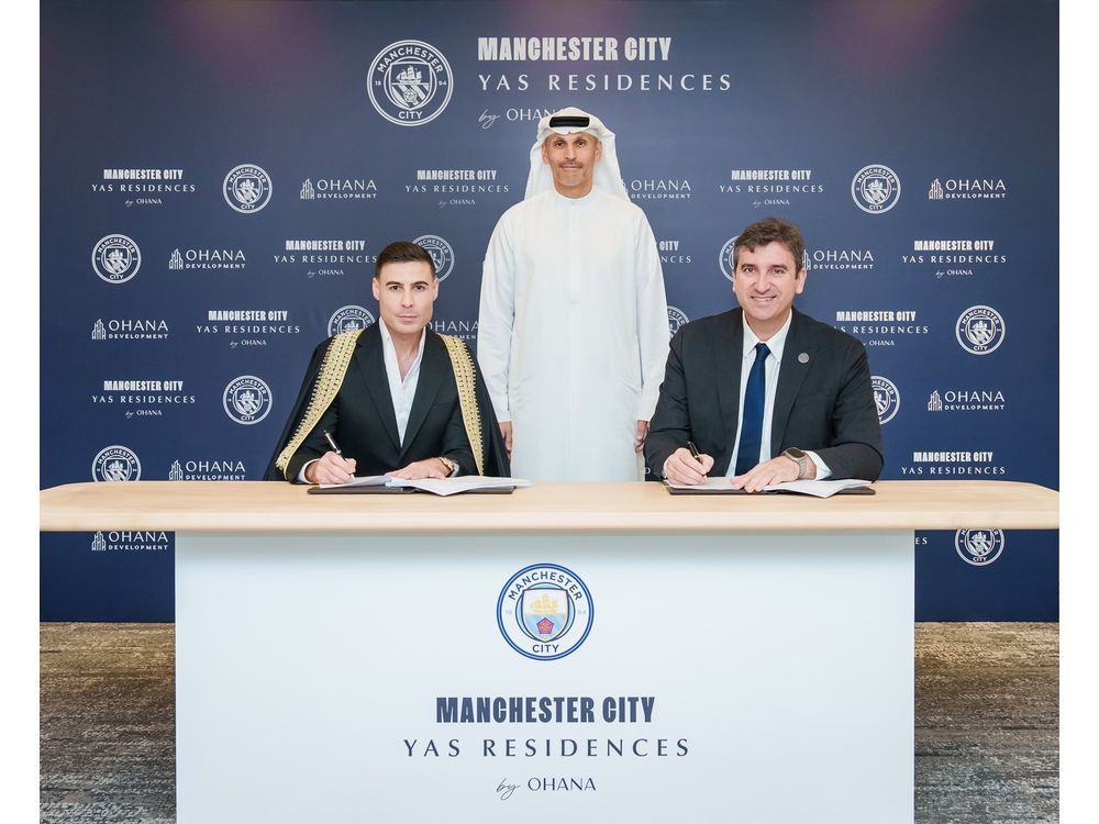  Husein Salem, CEO of Ohana Development and Ferran Soriano, CEO of City Football Group.