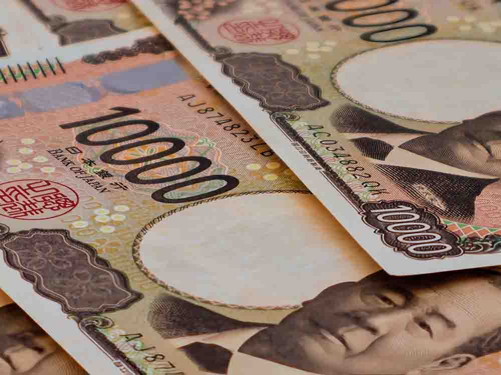 Canadian pension fund recommends yen, gold and franc after souring on U.S.