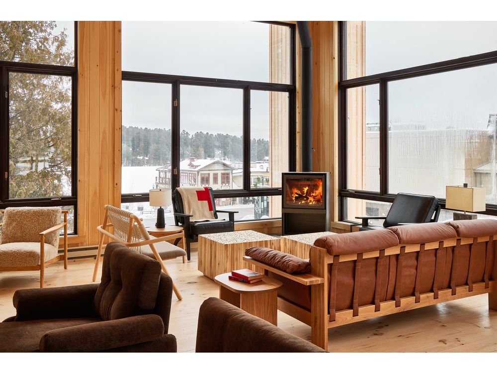 Rooted in comfort, authenticity, and a connection to place, The Laurel Lake Placid's fireside lounge offers a modern interpretation of classic Adirondack hospitality. Natural materials, cozy seating, and mountain views create an inviting setting for guests to unwind, reflect, and reconnect throughout all four seasons.