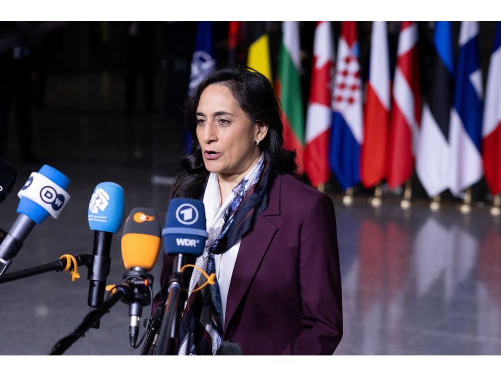 Canada, France Open Greenland Consulates as Arctic Tensions Rise