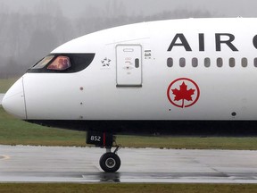 air canada plane