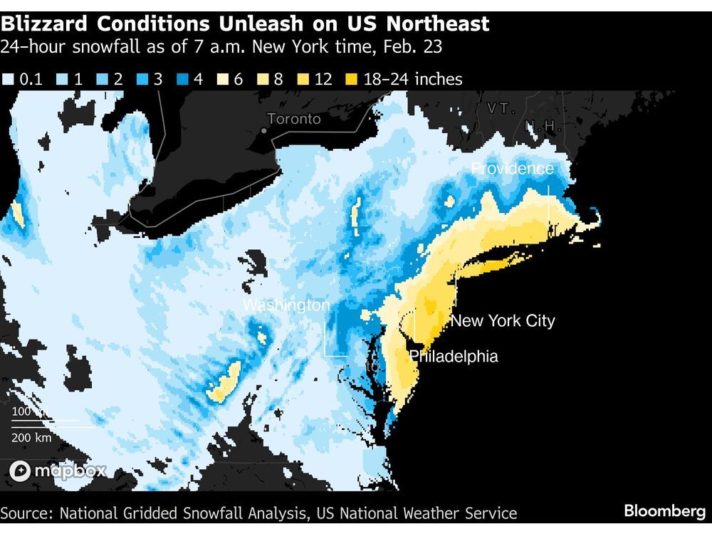 Northeast Storm Knocks Out Power, Cancels Flights