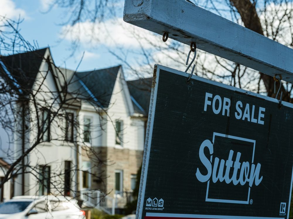 Posthaste: Despite economy, Canadians hold on to the housing dream