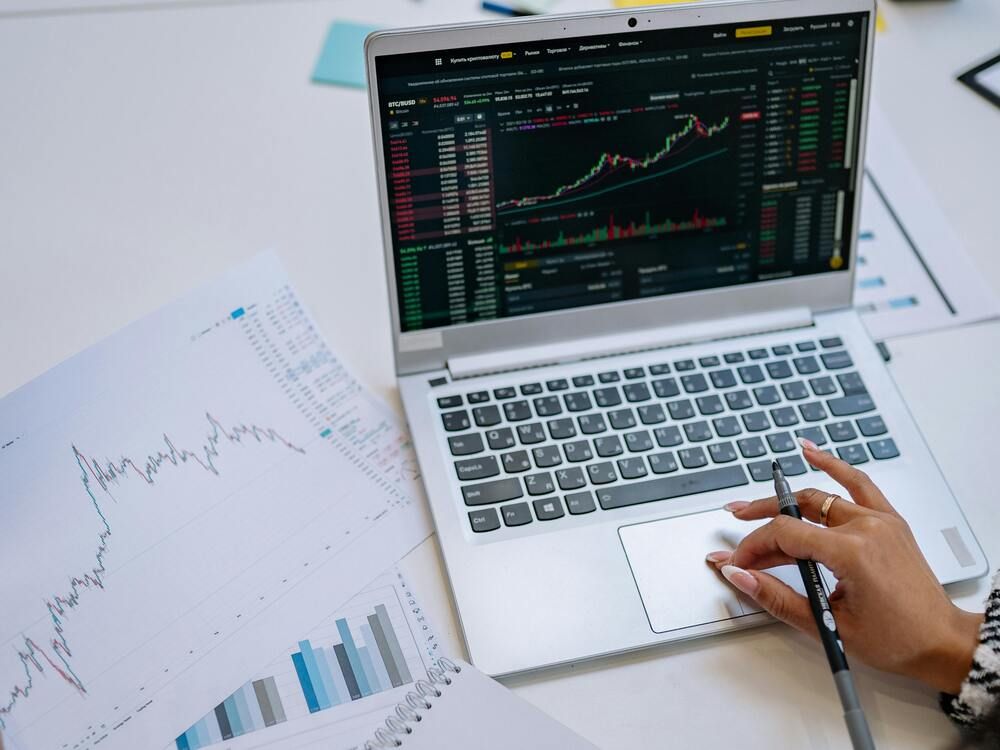 What rational investor wouldn’t want to load up on assets imbued with a trifecta of high returns, low volatility and low correlation to stocks and bonds?