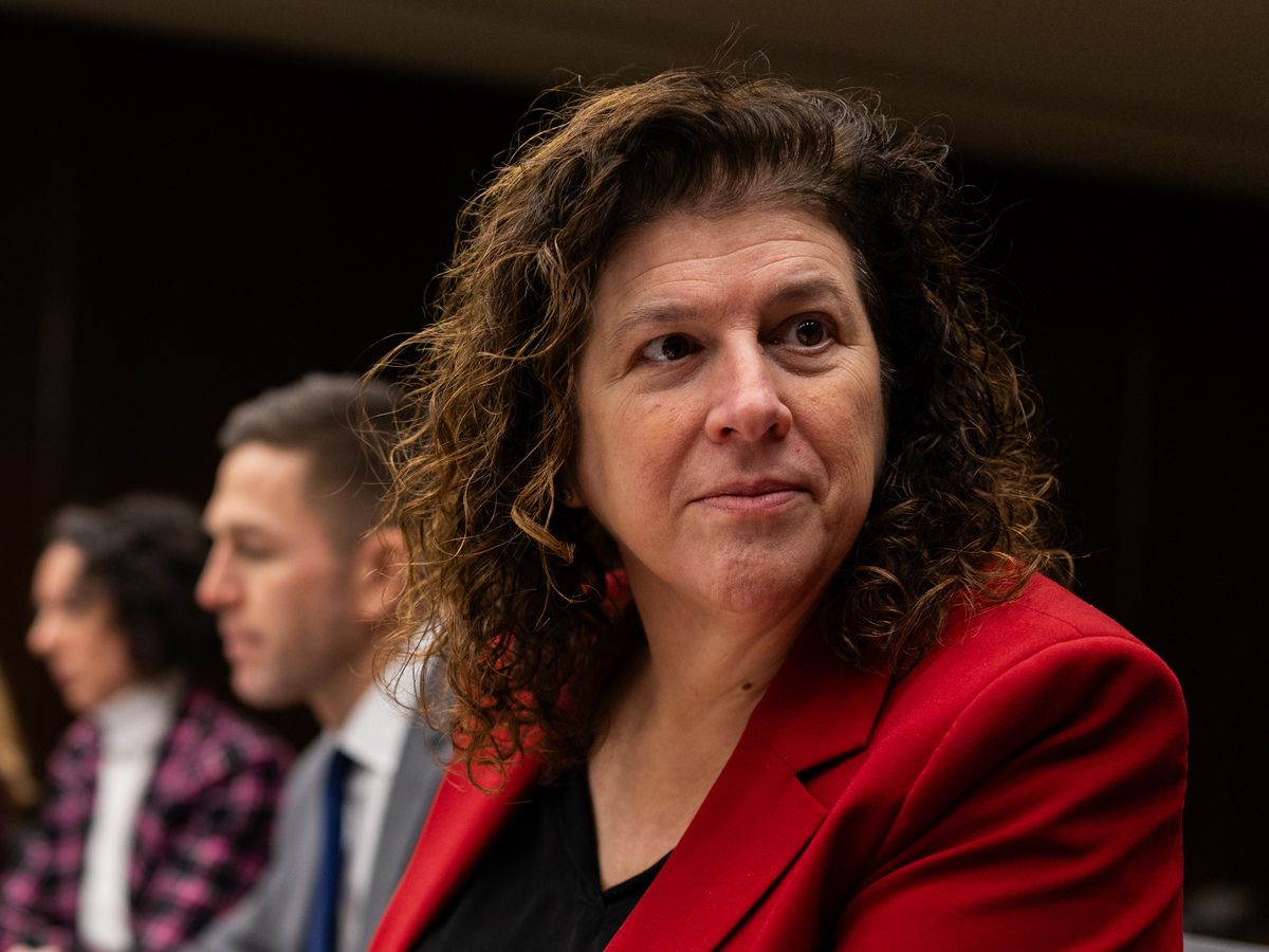 Canada not tracking foreign students after visas lapse, auditor general says