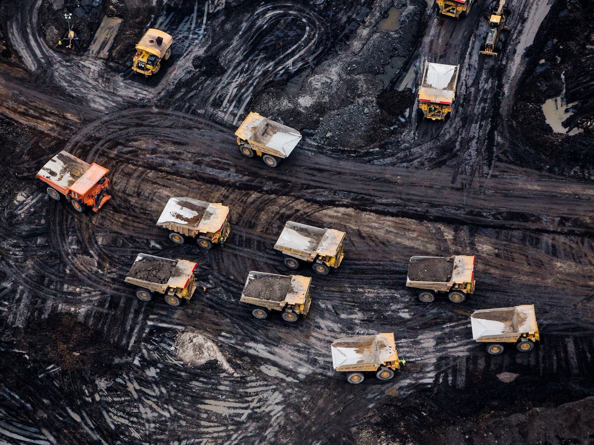 Canada’s IEA supply pledge faces oilsands production hurdles