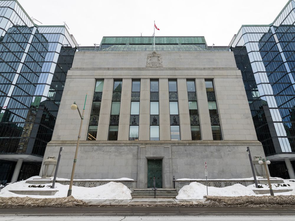 Bank of Canada recruits new officials as Kozicki, Mendes to depart