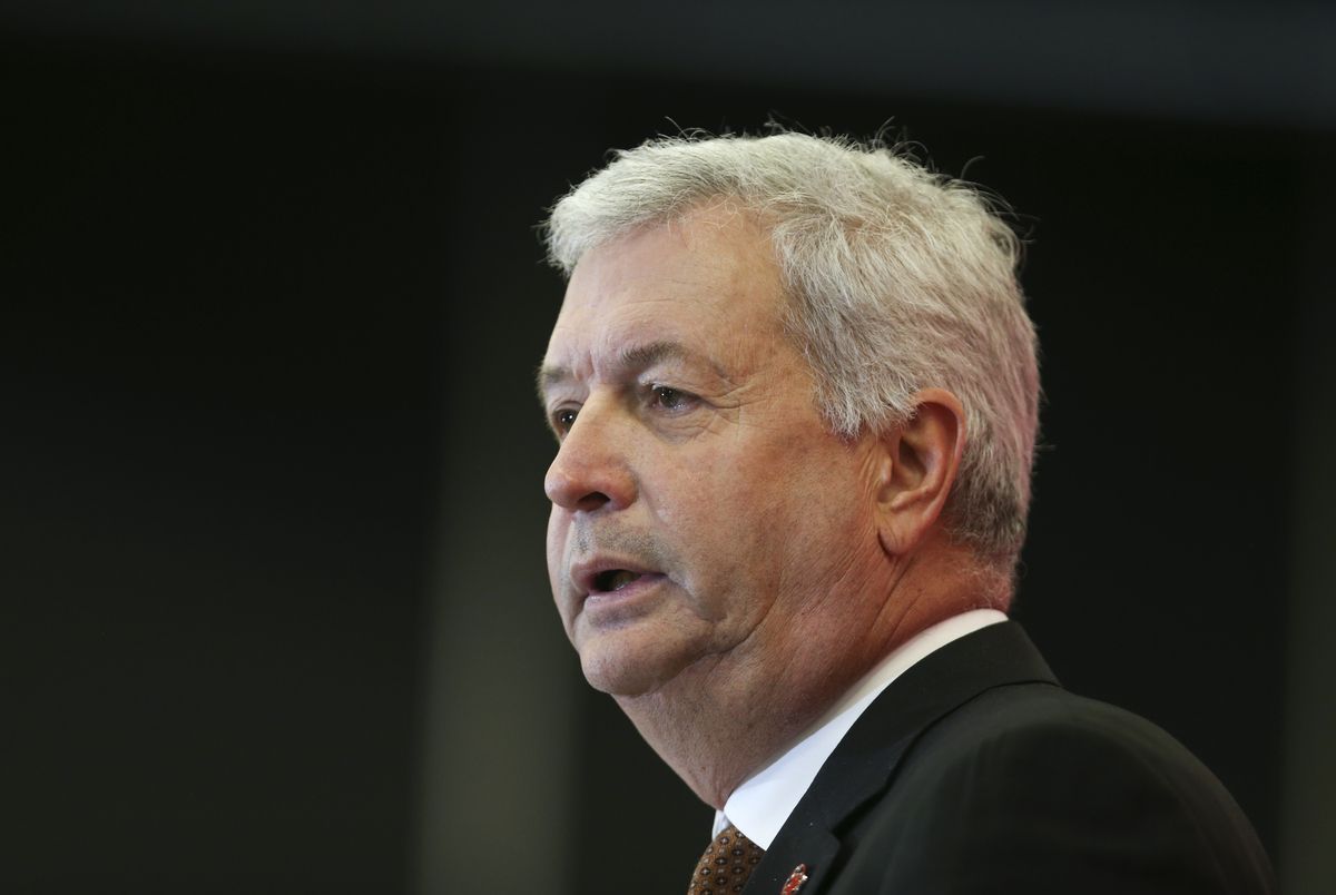 Air Canada CEO rebuked by Carney over English video on crash