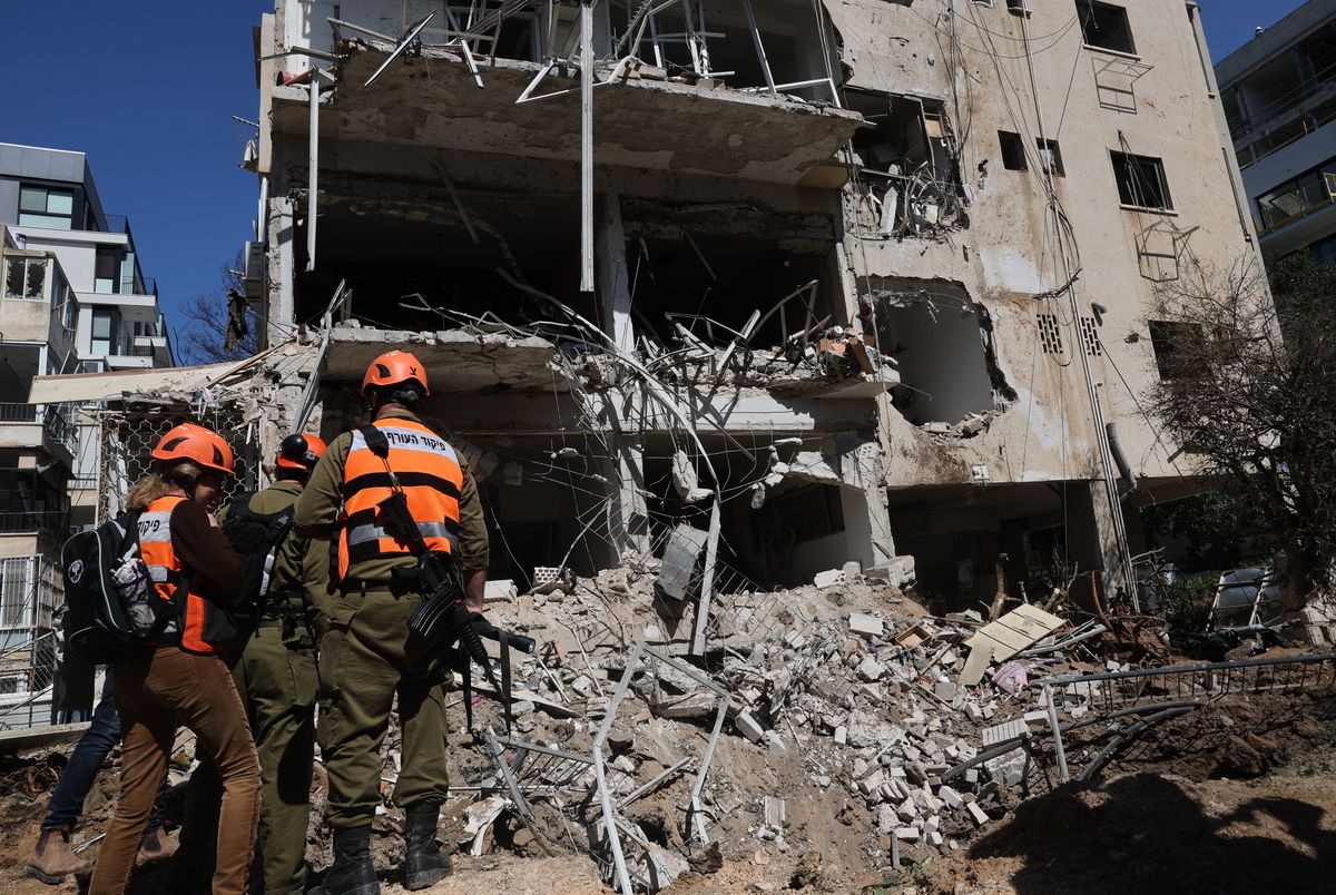 U.S. awaits response to peace plan as Iran keeps up attacks