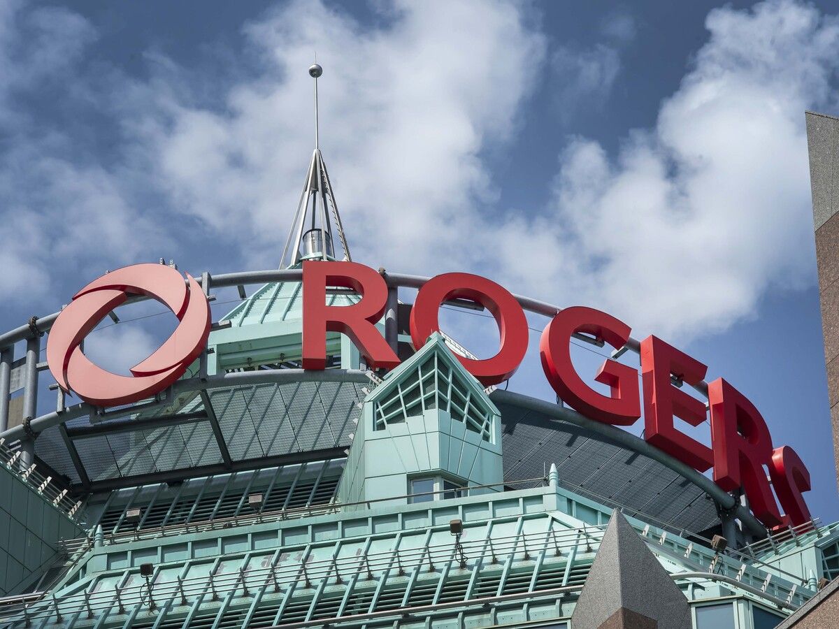 Terence Corcoran: Ottawa’s competition ‘hawks’ swooping in on Rogers — again