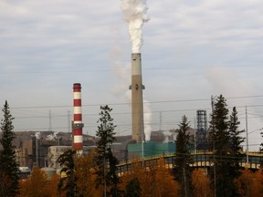 Suncor Energy's base plant with upgraders north of Fort McMurray, Alta. on Wednesday September 27, 2017.