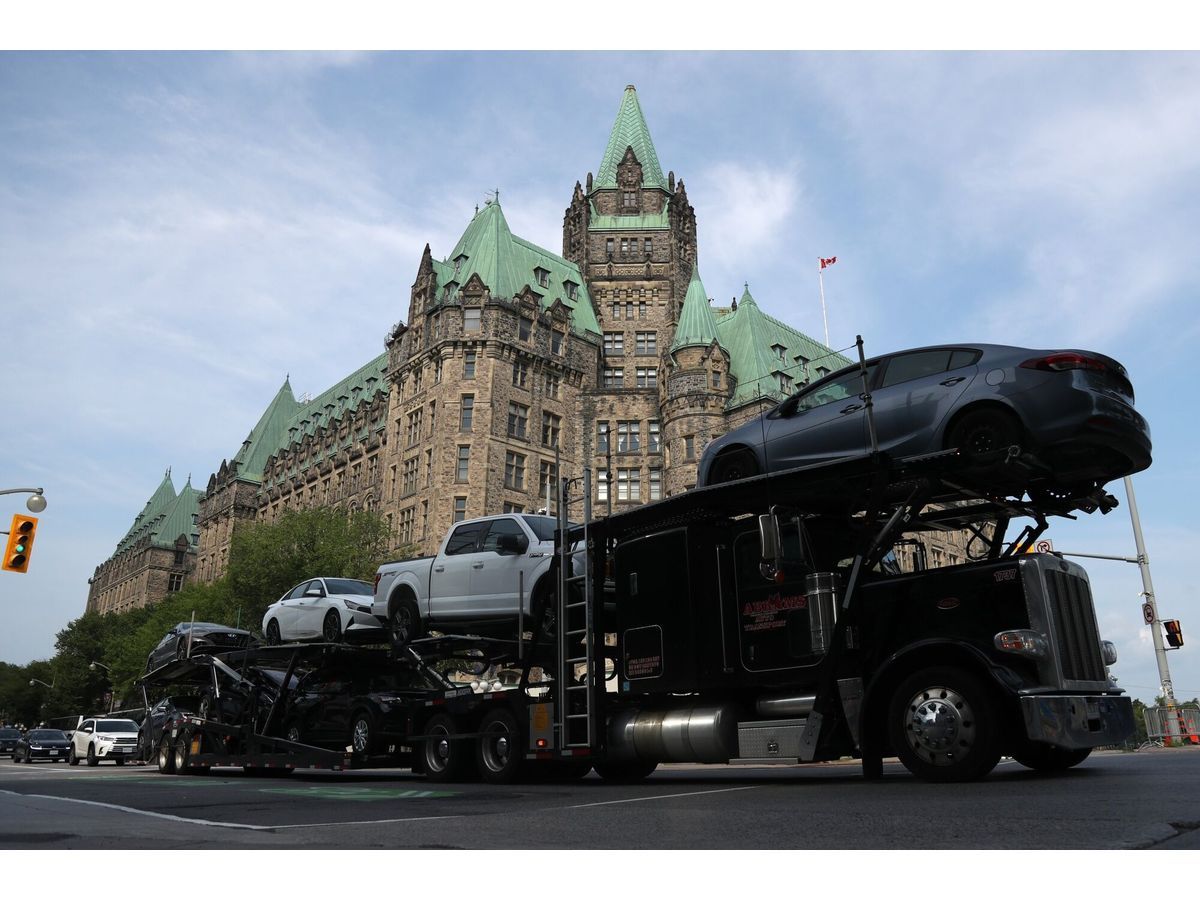 Globe-Trotting Carney Turns to Allies as Economic Pressures Build in Canada