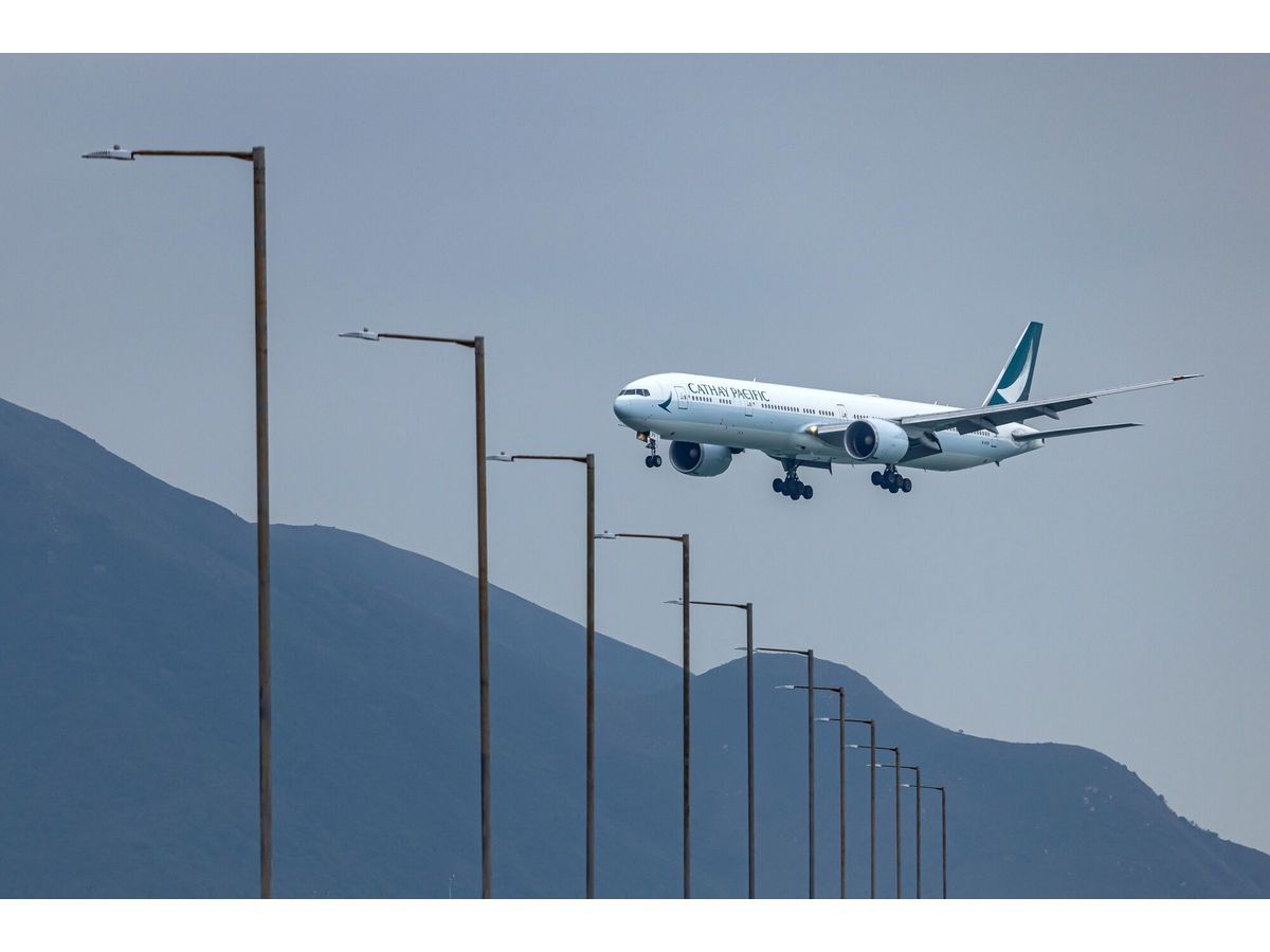 Cathay Pacific Soars: Profit Jumps, Capacity Expands