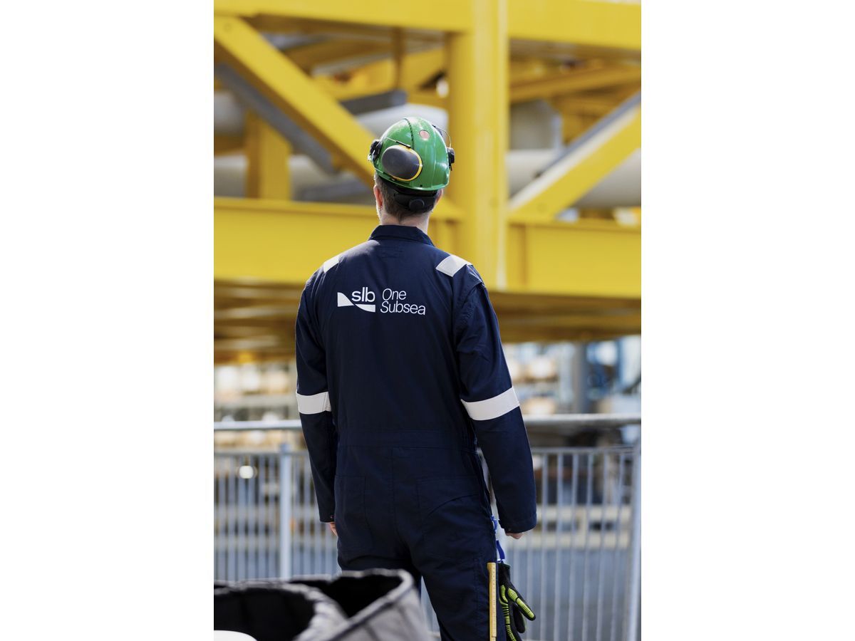 SLB OneSubsea will deliver standardized subsea production technology that includes dual electric submersible pump (ESP), gas lift and gas injection horizontal trees, manifolds, connectors, and control systems, along with installation and commissioning support.