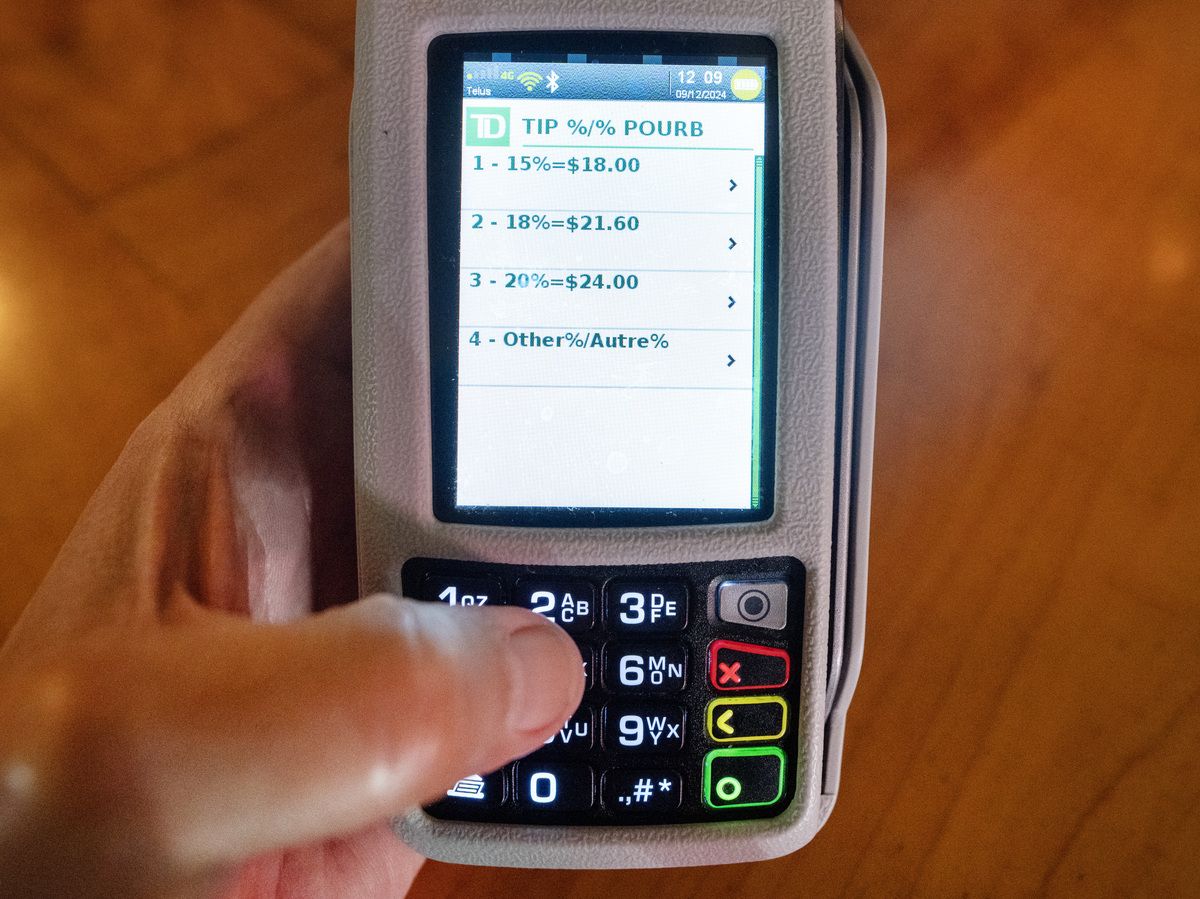 More than half of Canadians say they’re frugal tippers and tend to opt for the lower tip option and/or only tip for exceptional service.