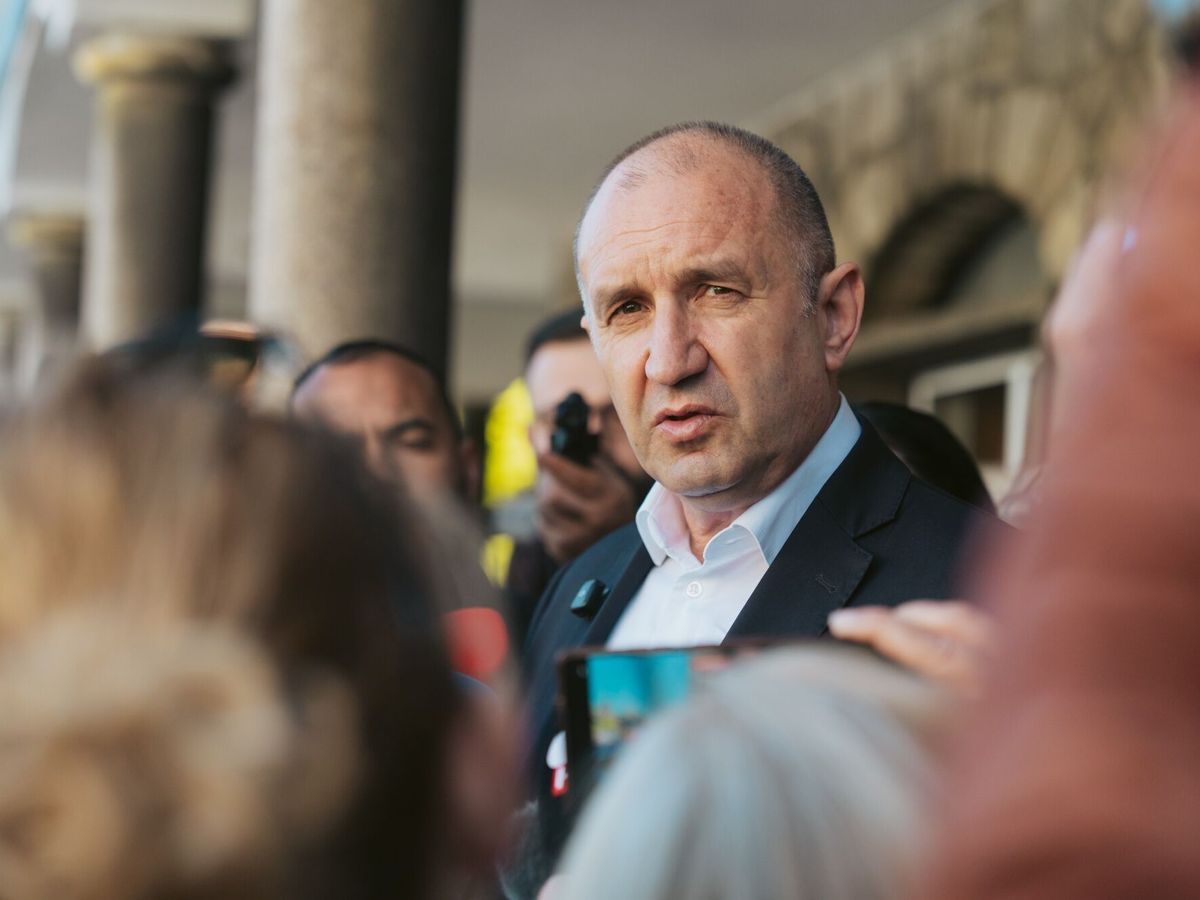 Bulgarian Russia-Sympathizer Radev Secures Decisive Election Win