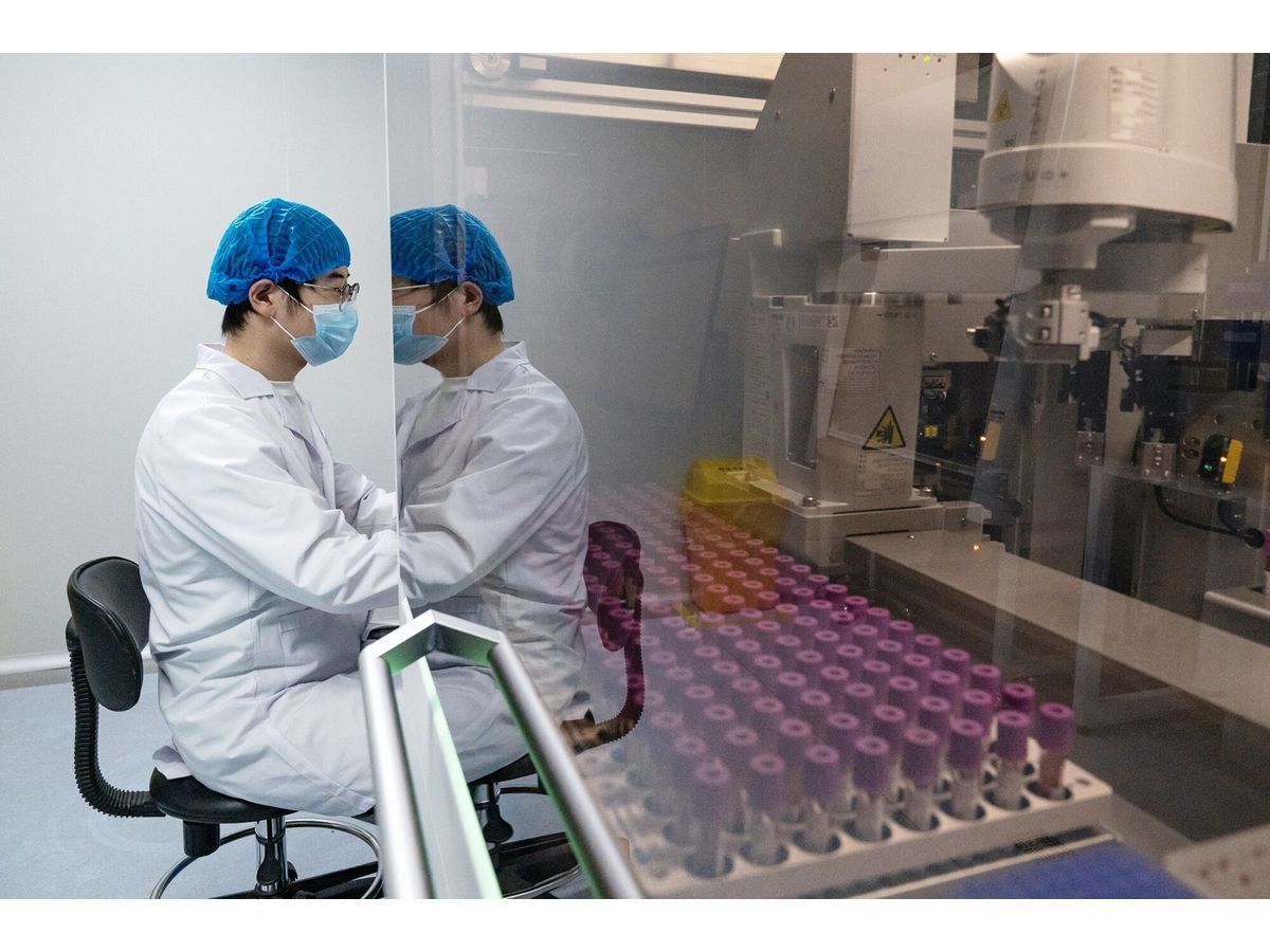 China acelera construção de biobanco para rivalizar com pesquisa de medicamentos dos EUA